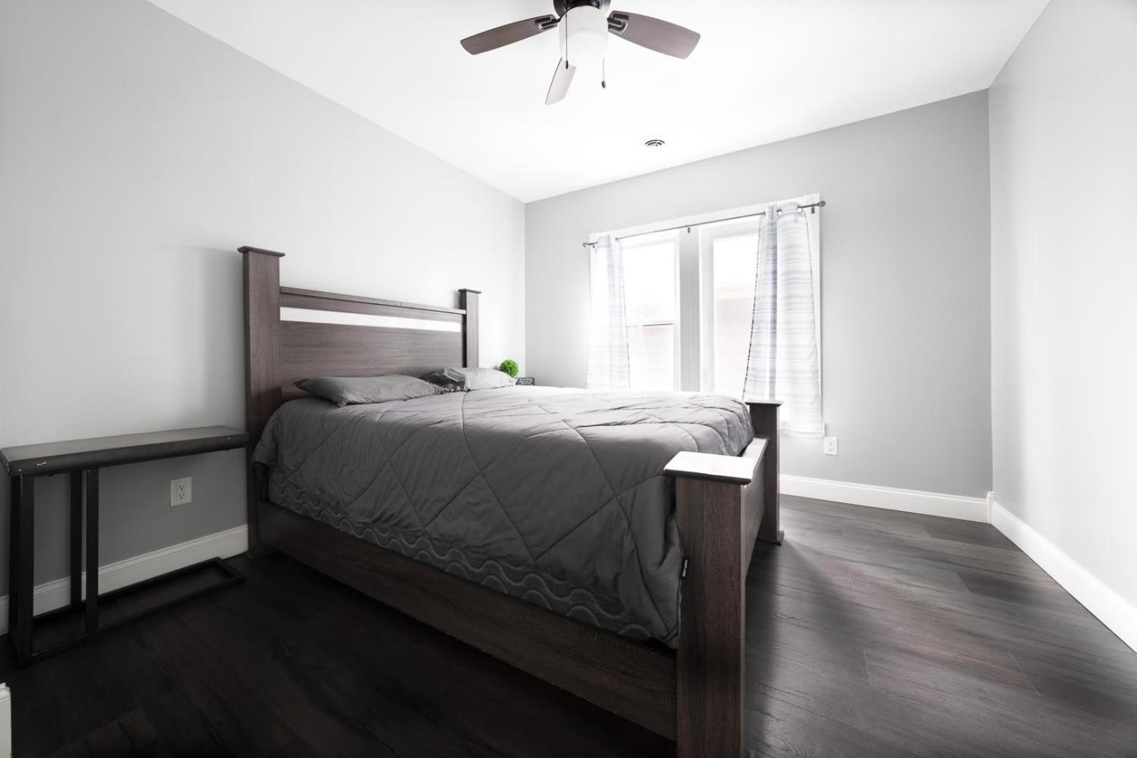 Comfy 4br, 1 Bath Near The Falls & Casino * Niagara Falls
