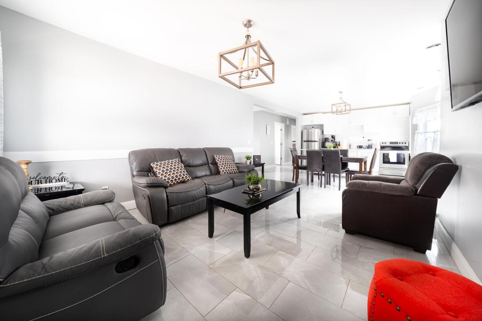Comfy 4br, 1 Bath Near The Falls & Casino * Niagara Falls
