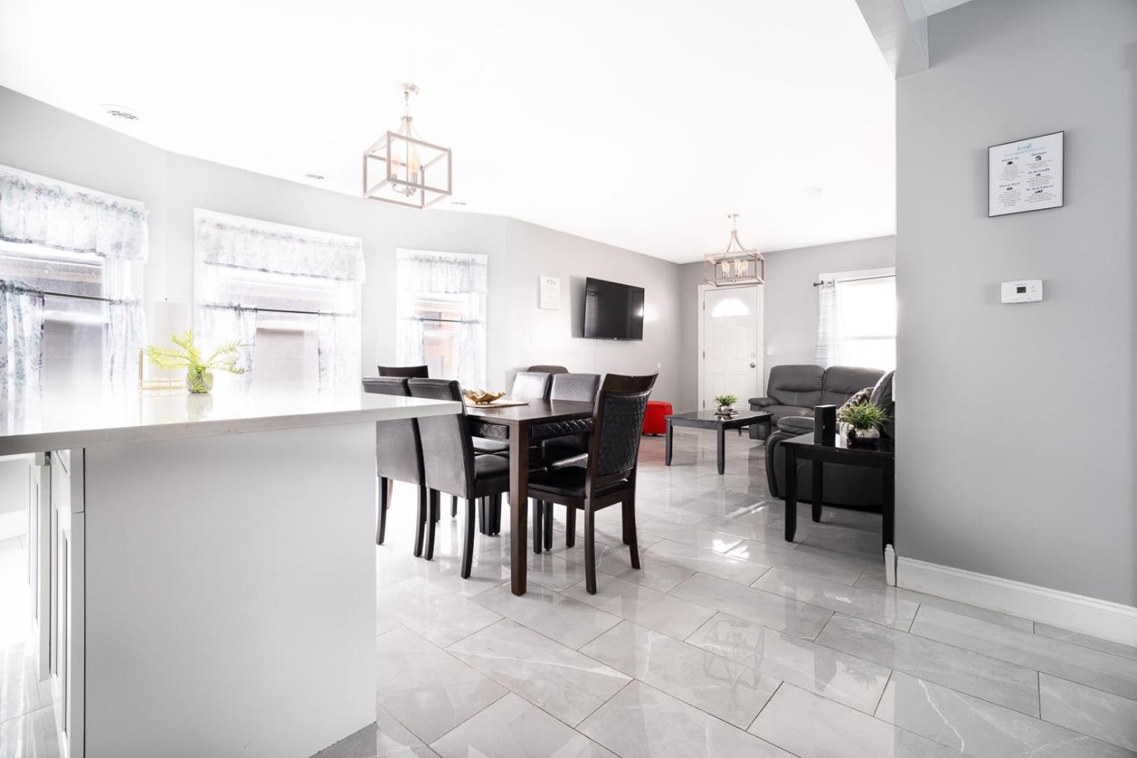 Comfy 4br, 1 Bath Near The Falls & Casino